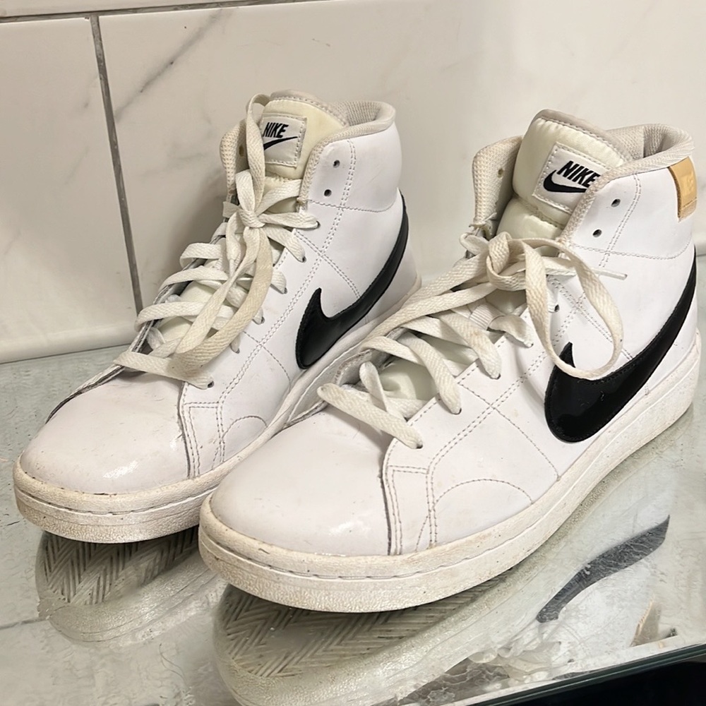 Nike Men’s Court Royale 2 Mid